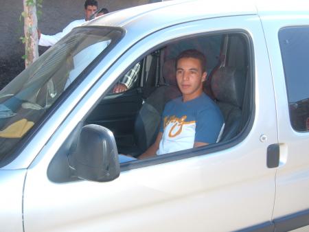moi ds la voiture de mon pére!!